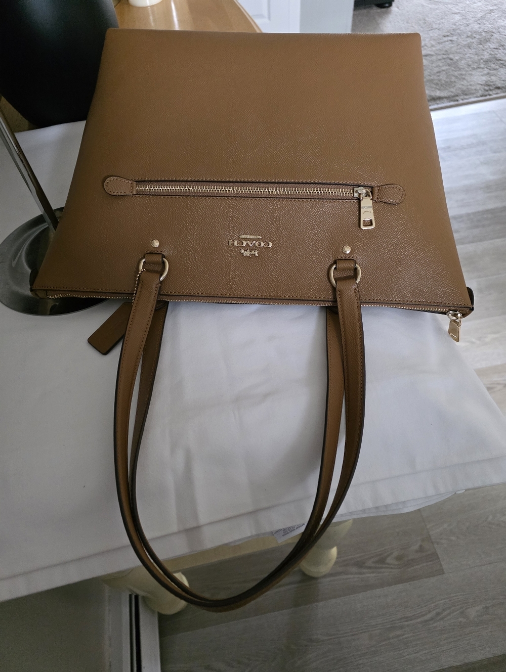 COACH Gallery Brown Tote 79608 - Picture 3 of 7